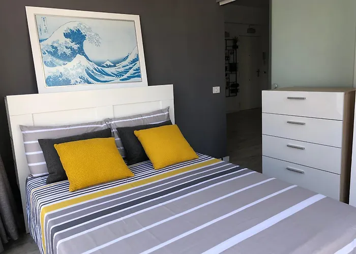 Santa Cruz Luxury Low-Cost Apartment With Terrace & Views